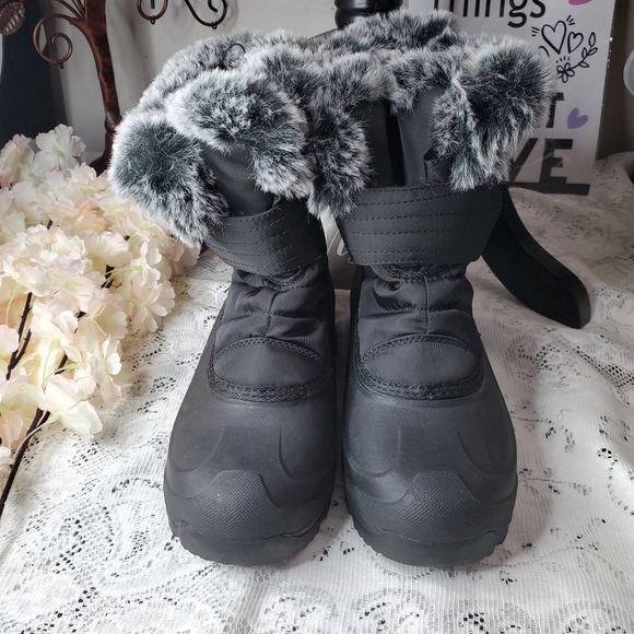 Ice Fields Women's Glenna Winter Boots - Picture 2 of 5